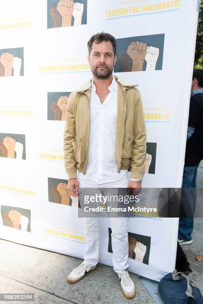 Actor Joshua Jackson attends 'Families Belong Together - Freedom for Immigrants March Los Angeles' at Los Angeles City Hall on June 30, 2018 in Los...
