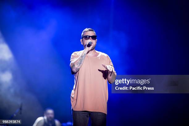 Silvano Albanese aka Coez, singer-songwriter and rapper Italiano in a concert long awaited in Naples at the Arena Flegrea at Noisy Naples Fest 2018.