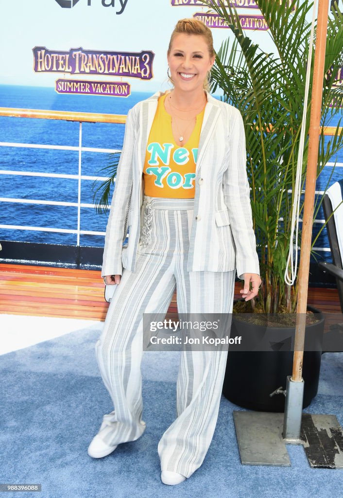 Columbia Pictures And Sony Pictures Animation's World Premiere Of "Hotel Transylvania 3: Summer Vacation" - Arrivals