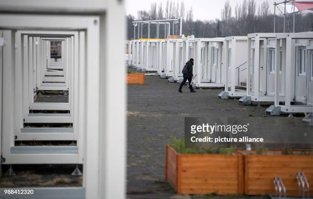 General view of containers on the grounds of the refugee shelter at the former Tempelhof airport, known as 'Tempelhofer Feld', in Berlin, Germany, 01...