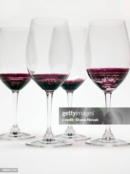 empty wine glasses with rings - shana novak imagens e fotografias de stock