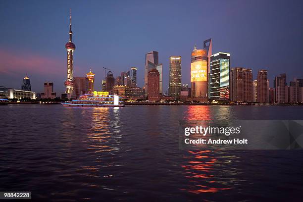 city skyline, huangpu river, shanghai, china - view into land stock pictures, royalty-free photos & images