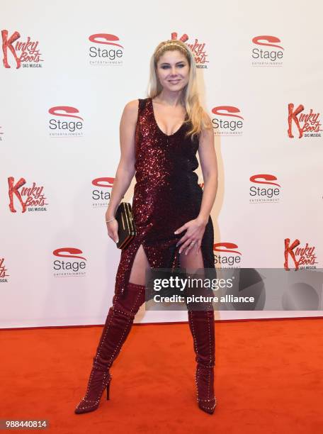 Actress Yvonne Woelke arrives at the German premiere of the musical 'Kinky Boots' in Hamburg, Germany, 03 December 2017. Photo: Daniel Bockwoldt/dpa