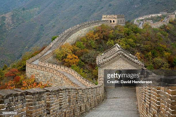 great wall of china at mutianyu - mutianyu stock pictures, royalty-free photos & images