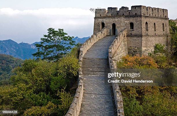 great wall of china at mutianyu - mutianyu stock pictures, royalty-free photos & images