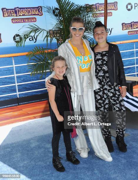 Actress Jodie Sweetin with children Beatrix Carlin Sweetin Coyle and Zoie Laurel May Herpin arrive for Columbia Pictures And Sony Pictures...