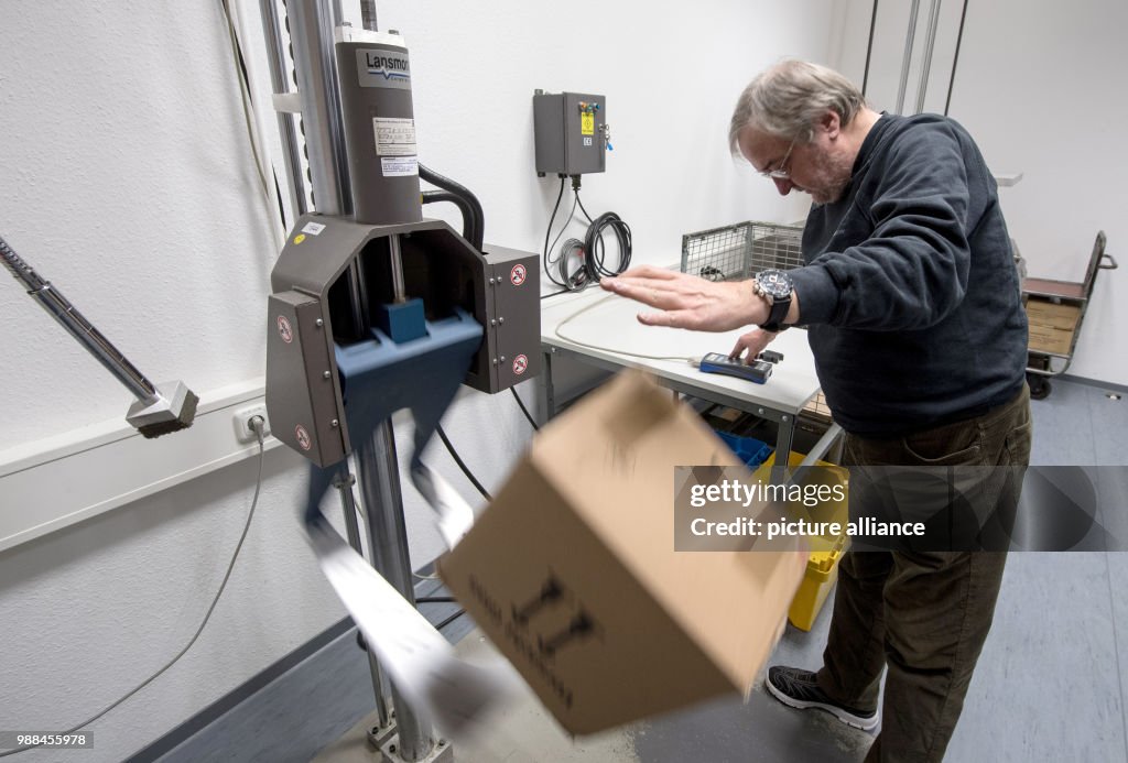 Package check station in Darmstadt