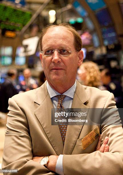 Richard Anderson, chief executive officer of Delta Air Lines Inc., walks on the floor of the New York Stock Exchange prior to the closing bell in New...