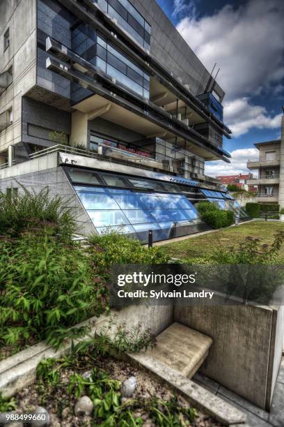 immeuble goldorak reims - goldorak stock pictures, royalty-free photos & images