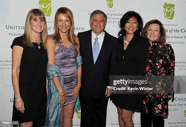 Board of directors members Ande Rosenblum, Kimberly Marteau Emmerson, with honorees, President & CEO of CBS Corporation Les Moonves, TV personality...