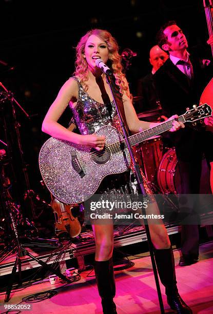 Singer Taylor Swift performs onstage at Time's 100 most influential people in the world gala at Frederick P. Rose Hall, Jazz at Lincoln Center on May...