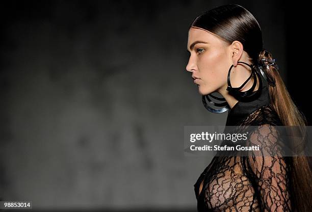 Model showcases designs by Manning Cartell on the catwalk on the third day of Rosemount Australian Fashion Week Spring/Summer 2010/11 at the Overseas...