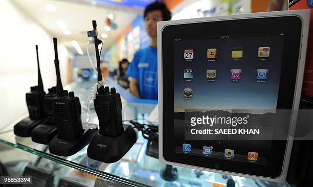 To go with focus story Asia-technology-lifestyle-Apple-iPad by Adrian Addison In a picture taken on April 29, 2010 a box containing an Apple iPad...