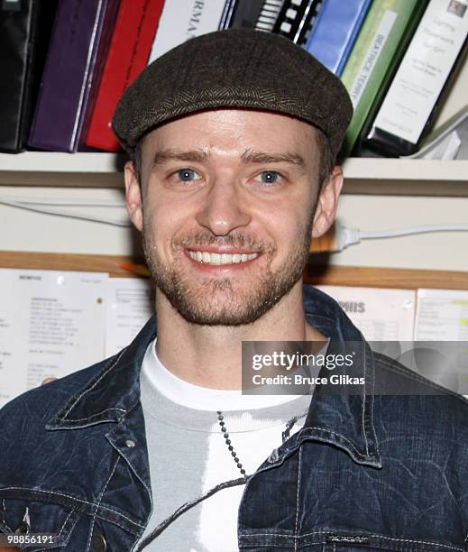 Justin Timberlake poses backstage at the hit broadway musical "Memphis" on Broadway at The Shubert Theater on May 4, 2010 in New York City.