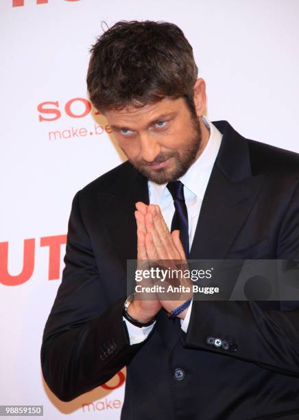 Actor Gerard Butler attends the premiere of 'Der Kautions-Cop' Germany Premiere at the Cinemaxx movie theater on March 29, 2010 in Berlin, Germany.