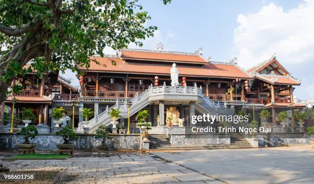 tu sac khai doan pagoda daklak, vietnam - sac 個照片及圖片檔