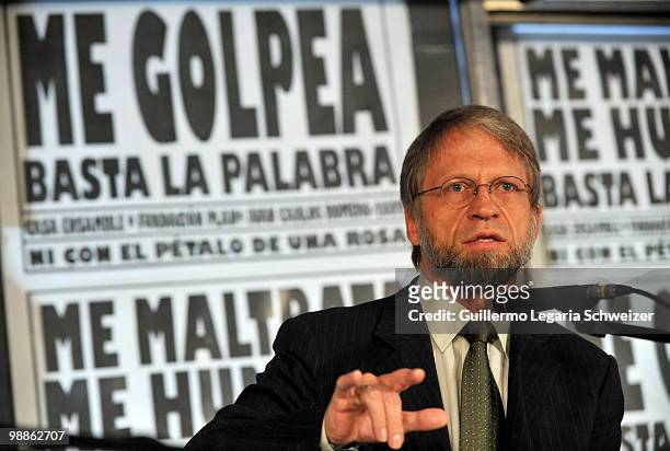 Colombian presidential candidate for the Partido Verde , Antanas Mockus, speaks during a debate organized by an organization of women of its country...