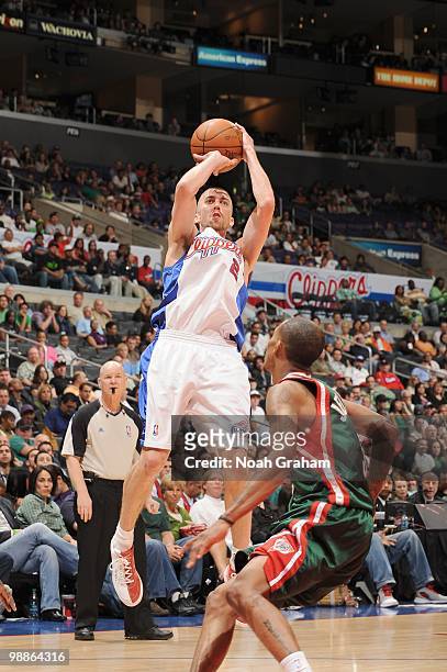 Steve Blake of the Los Angeles Clippers makes a jumpshot against the Milwaukeee Bucks at Staples Center on March 17, 2010 in Los Angeles, California....