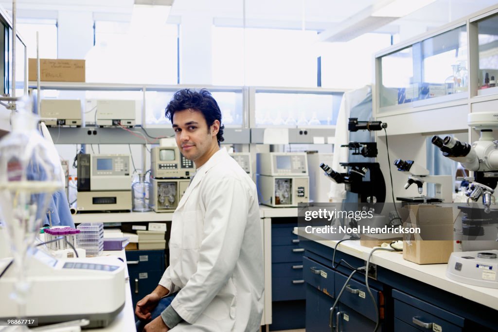 Middle Eastern scientist working in laboratory