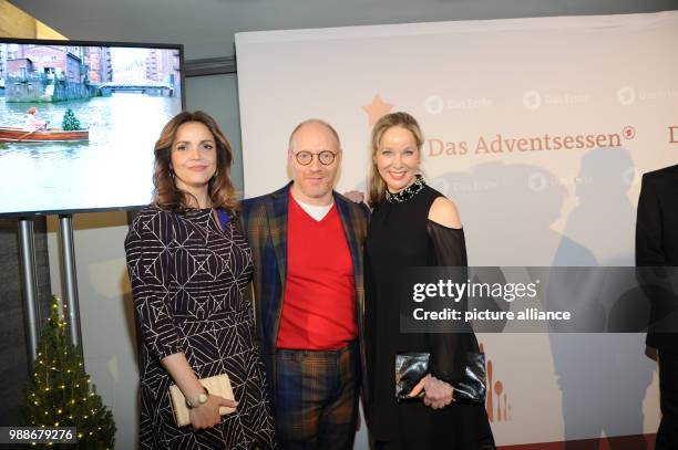 The actors Simon Schwarz, Rebecca Immanuel and Ann-Kathrin Kramer are guests at the traditional Advent meal of the ARD at the Bayerischer Hof in...