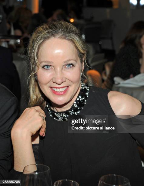 The actress Ann-Kathrin Kramer smiles at the traditional Advent meal of the ARD at the Bayerischer Hof in Munich, Germany, 08 Germany 2017. Photo:...