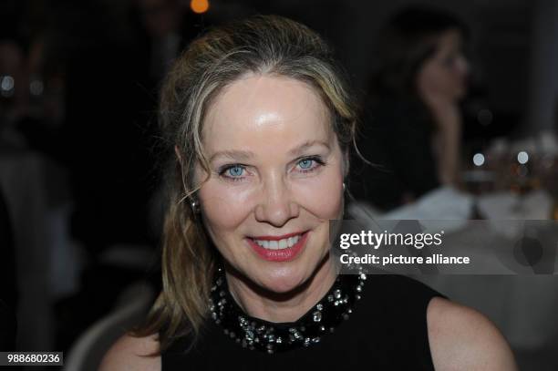 The actress Ann-Kathrin Kramer smiles at the traditional Advent meal of the ARD at the Bayerischer Hof in Munich, Germany, 08 Germany 2017. Photo:...