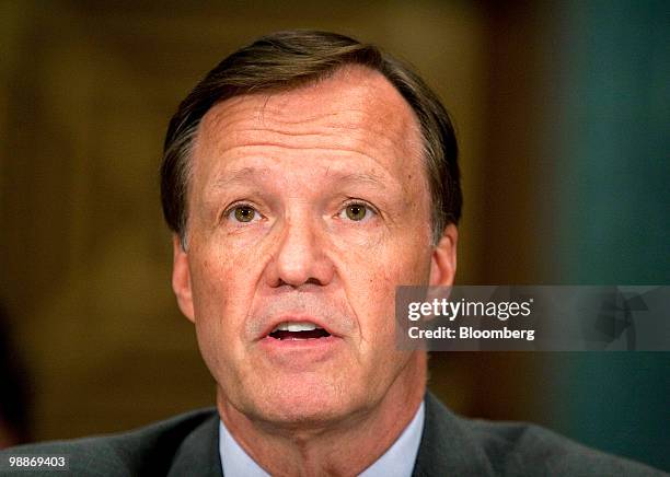 Christopher Cox, former chairman of the U.S. Securities and Exchange Commission , testifes at a Financial Crisis Inquiry Commission hearing on the...