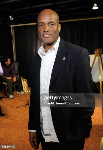 Play Director Kenny Leon attends the 2010 Tony Awards Meet the Nominees press reception at The Millennium Broadway Hotel on May 5, 2010 in New York...