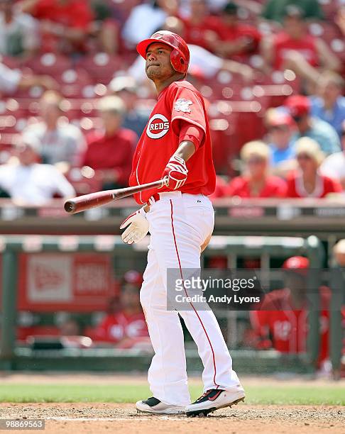Orlando Cabrera of the Cincinnati Reds watches the game winning home run leave the field in the 10th inning against the New York Mets on May 5, 2010...