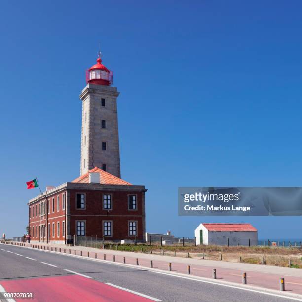 farol penedo da saudade lighthouse, sao pedro de moel, atlantic ocean, portugal, europe - farol stock pictures, royalty-free photos & images