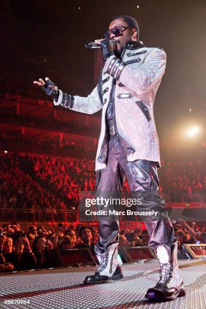 Will.I.Am of Black Eyed Peas performs on stage at O2 Arena on May 5, 2010 in London, England.