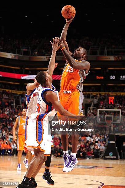 Jason Richardson of the Phoenix Suns makes a jumpshot against the New York Knicks during the game at U.S. Airways Center on March 26, 2010 in...