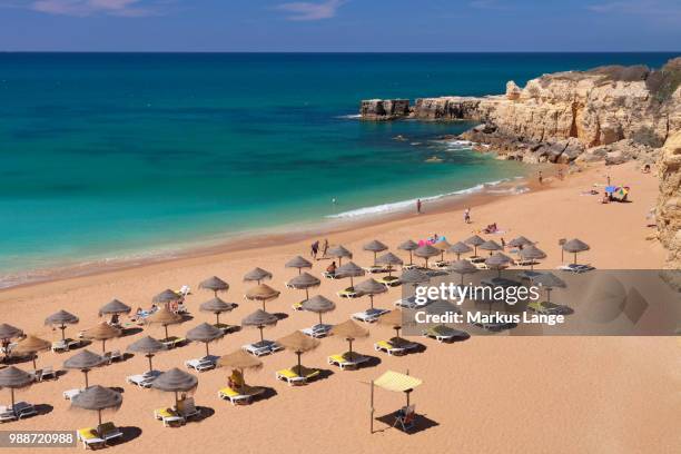 praia do castelo beach, atlantic ocean, albufeira, algarve, portugal, europe - castelo 個照片及圖片檔