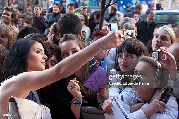 Actress Andrea Duro greets fans at the "Fisica o quimica" fifth season photocall at Capitol cinema on May 5, 2010 in Madrid, Spain.