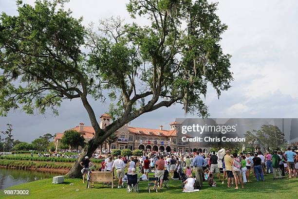 Fans gather at the clubhouse to see recording artist Tim McGraw during the military appreciation ceremony Wednesday at THE PLAYERS Championship on...