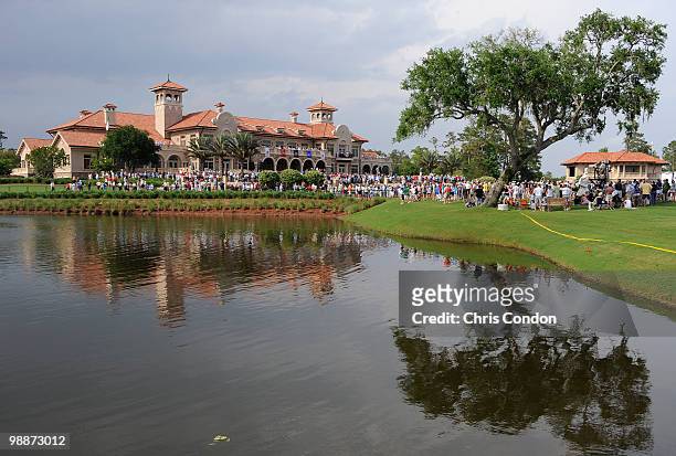 Fans gather at the clubhouse to see recording artist Tim McGraw during the military appreciation ceremony Wednesday at THE PLAYERS Championship on...