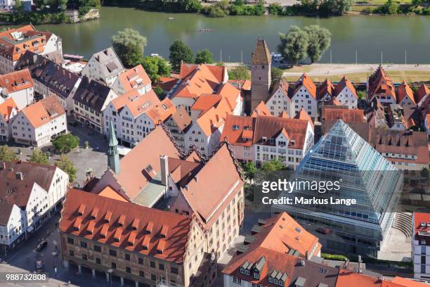 view from ulm minster over the old town with town hall and and new central library, ulm, baden-wurttemberg, germany, europe - the minster building photos et images de collection