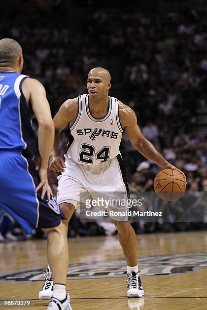 Richard Jefferson of the San Antonio Spurs in Game Three of the Western Conference Quarterfinals during the 2010 NBA Playoffs at AT&T Center on April...