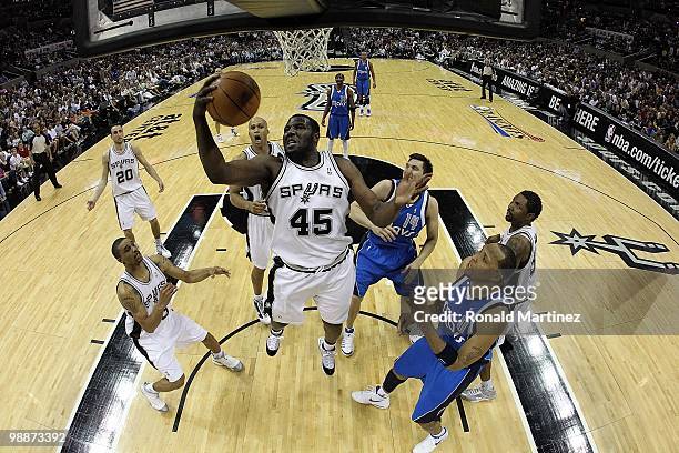 DeJuan Blair of the San Antonio Spurs in Game Three of the Western Conference Quarterfinals during the 2010 NBA Playoffs at AT&T Center on April 23,...