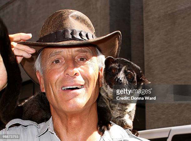 Jack Hanna visits "Late Show With David Letterman" at the Ed Sullivan Theater on May 5, 2010 in New York City.