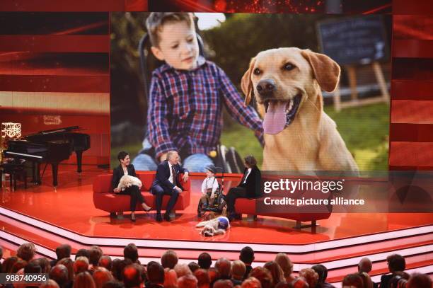 German journalist and TV host Dunja Hayali , German TVhost Johannes B. Kerner, Robin and his dog 'Fellow' and the founder of the Vita e.V....