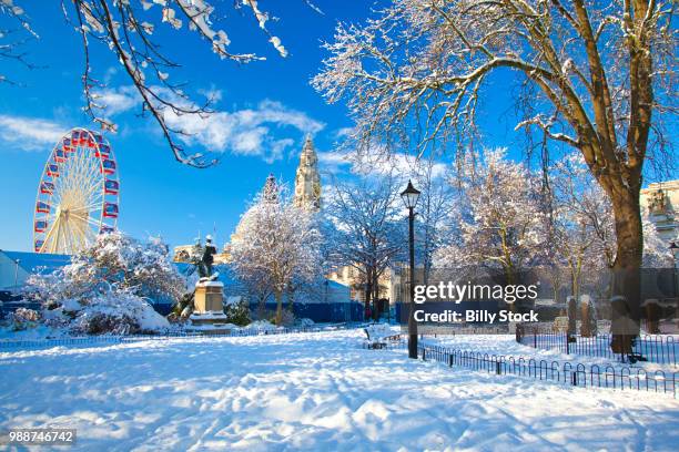city hall, cathays park, civic centre in snow, cardiff, wales, united kingdom, europe - south wales stock pictures, royalty-free photos & images