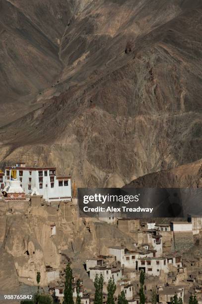 a view of the magnificent 1000-year-old lamayuru monastery in the remote region of ladakh, himalayas, northern india, asia - lamayuru stock-fotos und bilder