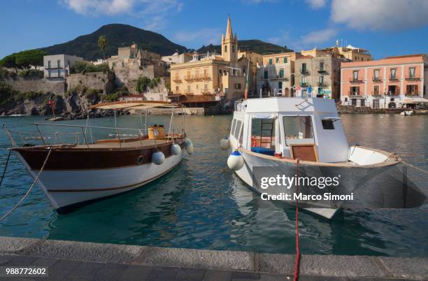 marina corta harbor and san giuseppe church, lipari island, aeolian islands, unesco world heritage site, sicily, italy, mediterranean, europe - marina corta fotografías e imágenes de stock