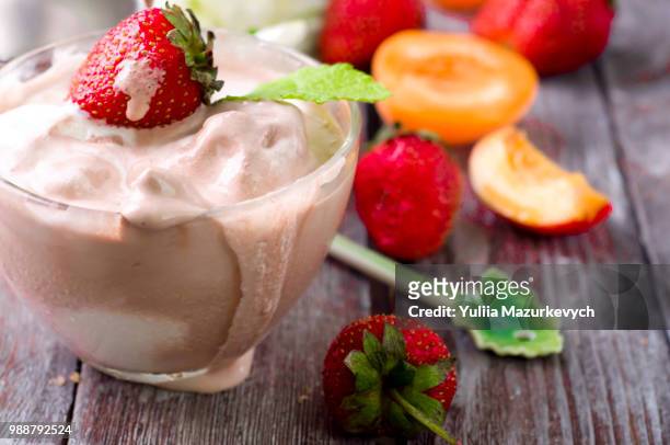 coffee ice cream in a glass - strawberry milkshake and nobody stock pictures, royalty-free photos & images