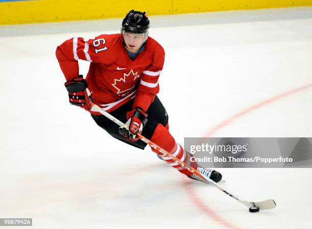 Rick Nash of Canada during the Canada v Norway ice hockey men's preliminary game on day 5 of the Vancouver 2010 Winter Olympics at Canada Hockey...