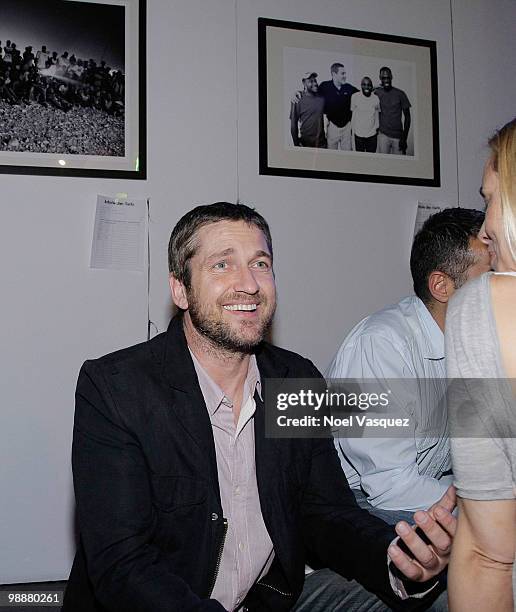 Gerard Butler attends the Artists For Haiti Art Auction at Bergamot Station on January 28, 2010 in Santa Monica, California.