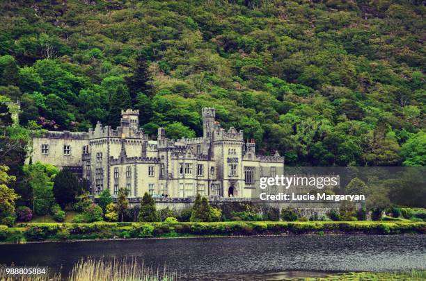 kylemore abbey - kylemore abbey stock pictures, royalty-free photos & images