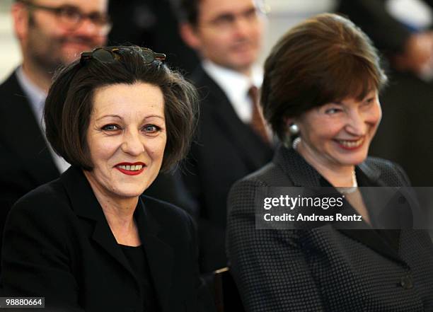 German writer Herta Mueller and First lady Eva Luise Koehler smile during a reception at Bellevue palace on May 6, 2010 in Berlin, Germany. German...