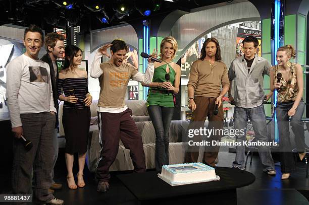 Alan Cumming, Shawn Ashmore, Anna Paquin, James Marsden, Rebecca Romijin Stamos, Hugh Jackman, Damien Fahey and Hilarie Burton